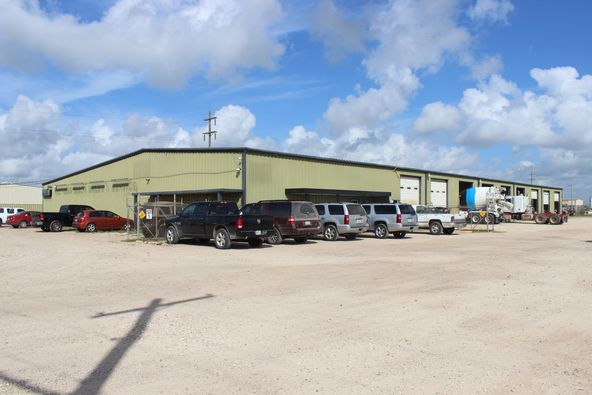 9305 U.S. 59, Victoria, TX 77905